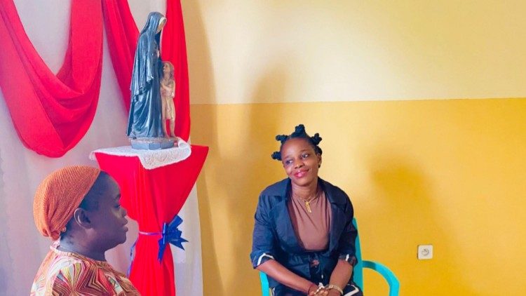 dr-congo:-zusters-van-het-heilig-hart-van-jezus-dienen-mensen-met-hiv/aids