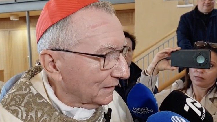 kardinaal-parolin:-paus-leo-gaat-verder-op-zijn-pad-en-predikt-vrede