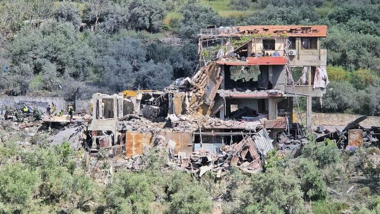 israeli-airstrikes-hit-multiple-areas-in-lebanon-amid-renewed-cross-border-attacks