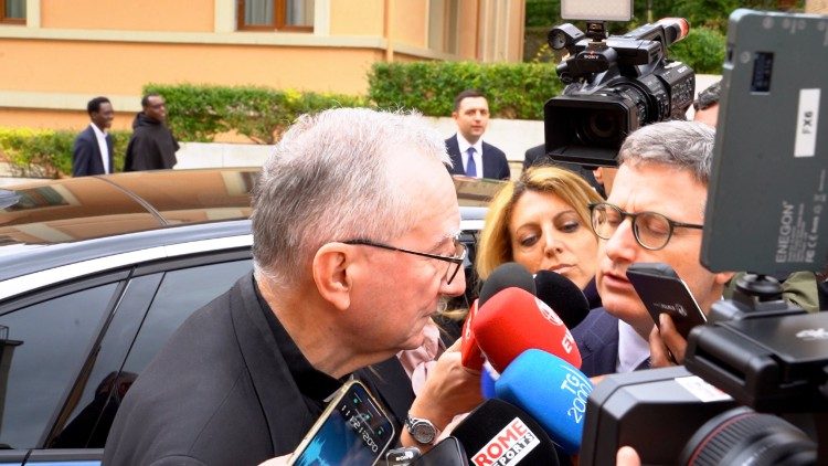 kardinaal-parolin:-de-positie-van-de-heilige-stoel-over-vrede-en-ontwapening-is-vast