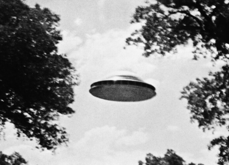 ewtn-nieuws-legt-uit:-wat-leert-de-katholieke-kerk-over-ufo’s-en-buitenaards-leven?