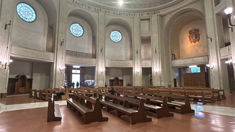 universiteitsstudenten-in-rome-bereiden-zich-voor-op-een-bezoek-van-paus-leo