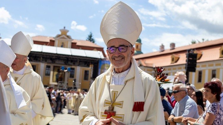 kardinaal-czerny-prijst-tsjechische-priesters-die-gemarteld-zijn-voor-het-getuigen-van-christus