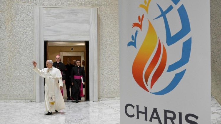 pope-to-charismatic-renewal:-let-spirit-lead-you-to-communion,-charity,-mission