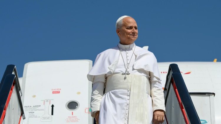 pope-leo-xiv-arrives-in-tenerife
