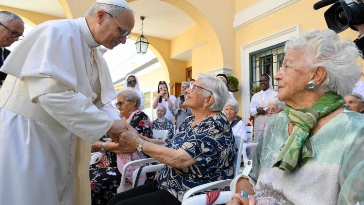 pope-to-grandparents-and-elderly:-god’s-loving-eyes-are-upon-you-at-all-times