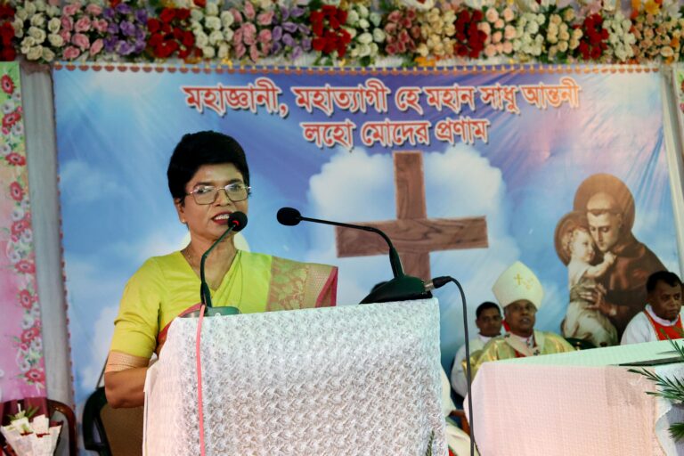 kerkleiders-verwelkomen-eerste-katholieke-inheemse-vrouw-in-het-parlement-van-bangladesh