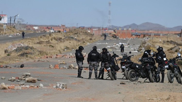 de-president-van-bolivia-verklaart-de-staat-van-uitzondering