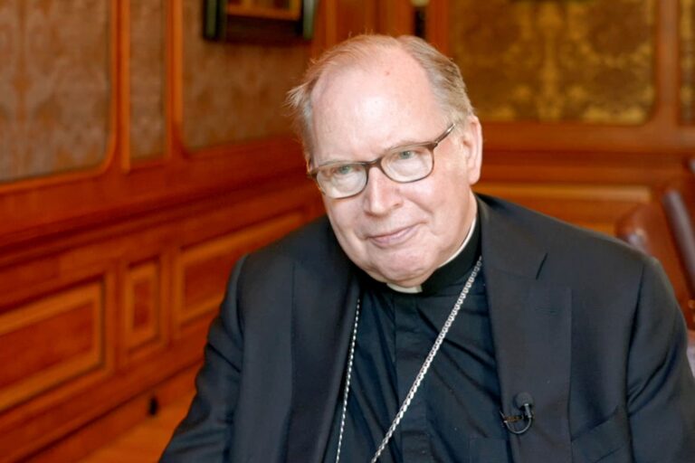 interview-met-kardinaal-eijk-over-interesse-van-jongeren-in-de-katholieke-kerk