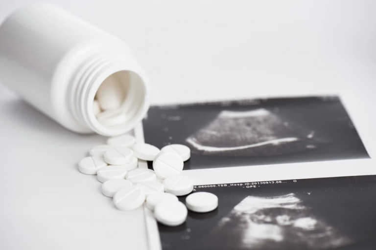 dankbaar-voor-de-omkering-van-de-abortuspil:-‘we-zijn-dankbaar-dat-iemand-antwoordde