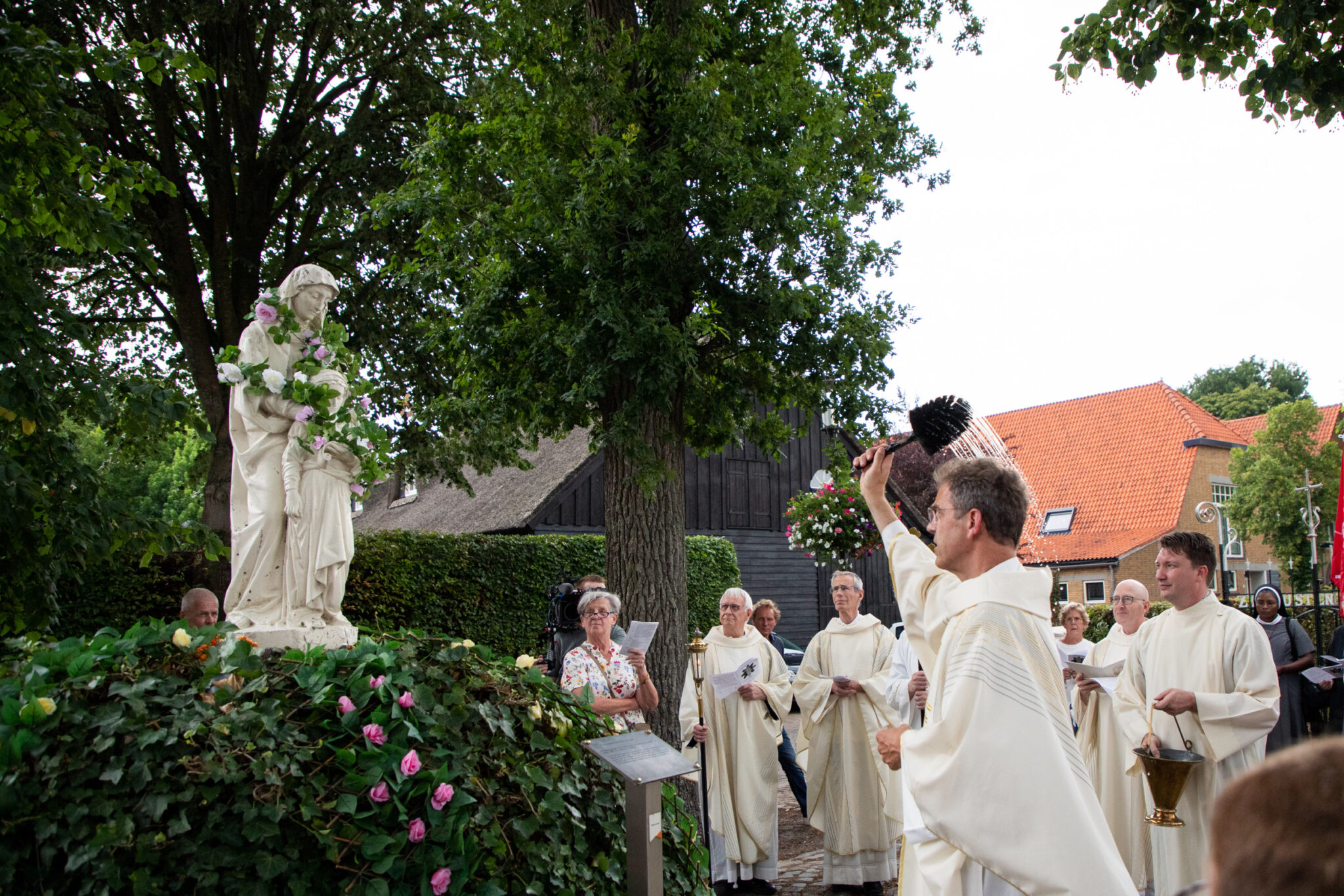 bisdom-breda-organiseert-bedevaart-naar-de-heilige-anna-in-molenschot