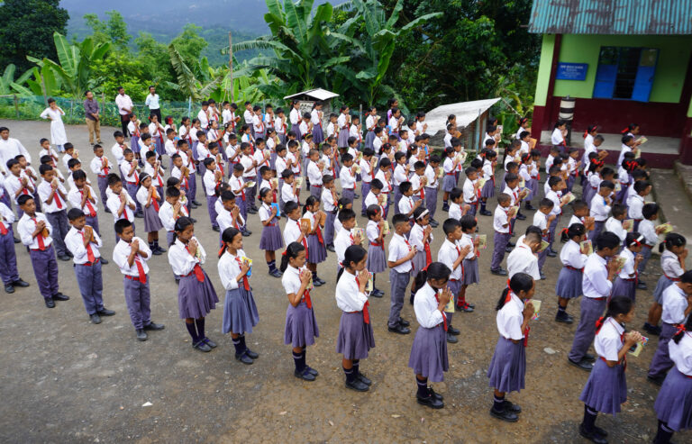 indiaas-hof-handhaaft-hindoeistische-gebeden-in-staats-scholen,-noemt-ze-‘morele-instructie