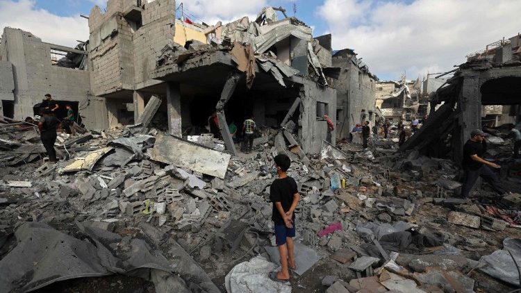 bisschop-shomali:-bewoners-van-gaza-blijven-extreme-ontberingen-ervaren