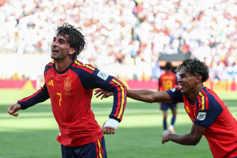 ferran-torres,-de-katholieke-aanvaller-die-het-wk-voor-spanje-won