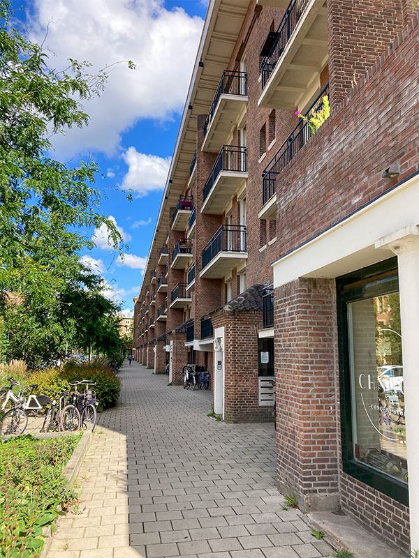 bijbelse-portretten-in-amsterdamse-portieken