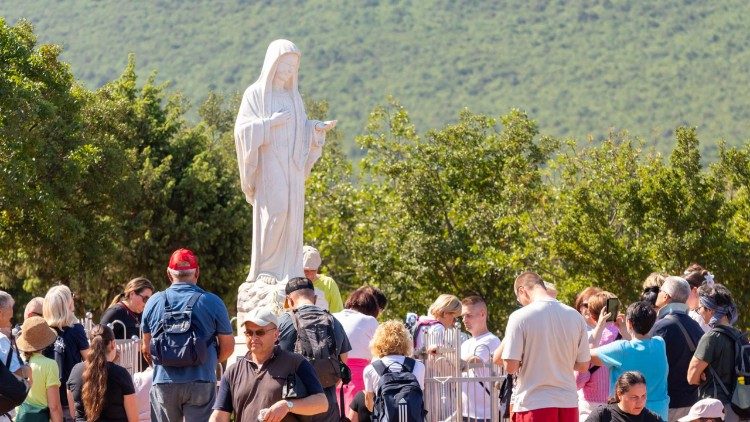 parochie-medjugorje-veroordeelt-vandalisme,-roept-op-tot-gebed-en-vergeving
