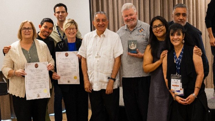 congres-van-panama-roept-de-kerk-op-om-de-doven-gemeenschap-te-beschermen