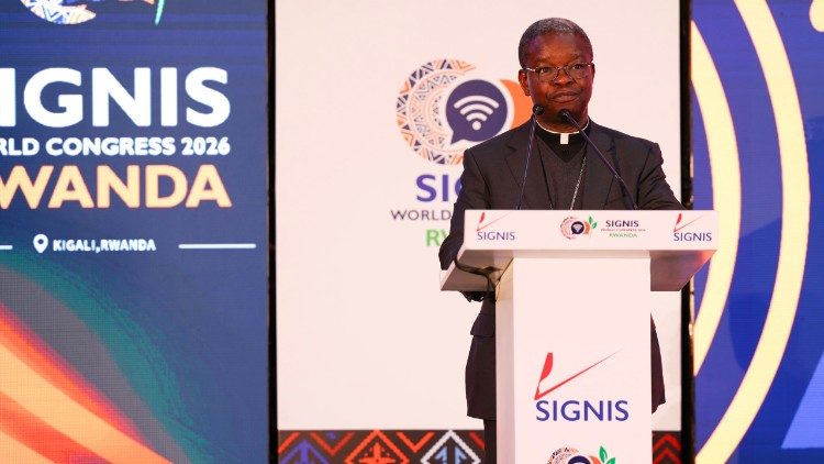 aartsbisschop-nwachukwu:-communicatie-in-dienst-van-het-evangelie