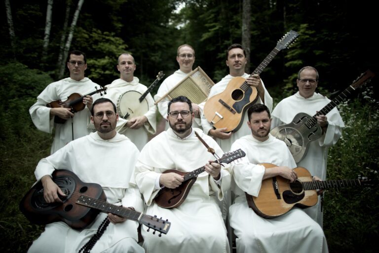 de-hillbilly-thomists-gaan-op-pad-met-het-nieuwe-album-‘strange-land