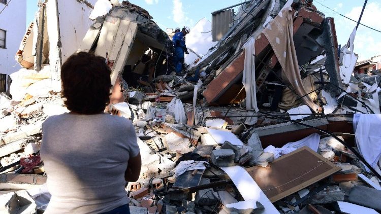 colombiaanse-bisschoppen-doen-een-oproep-tot-solidariteit-na-verwoestende-aardbeving