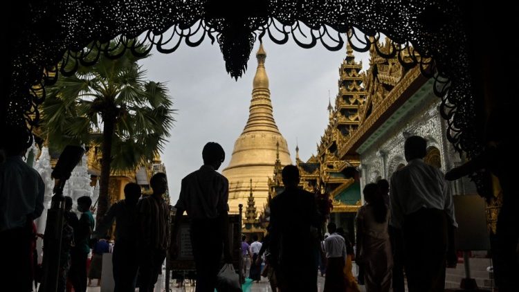 jezuit-uit-myanmar-ziet-boeddhistische-waso-als-brug-voor-interreligieuze-vrede