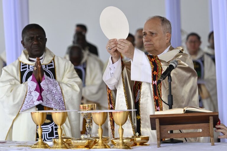 ewtn-nieuws-legt-uit:-hoe-wordt-de-katholieke-communiebrood-gemaakt?