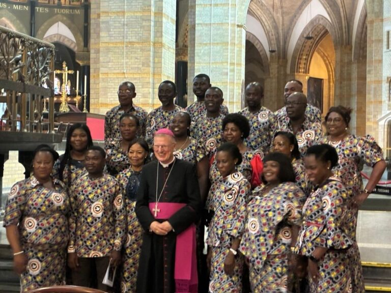 internationale-mis-in-de-kathedraal