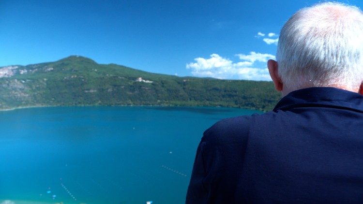 castel-gandolfo:-400-jaar-pauselijke-zorg-voor-het-volk-en-het-land