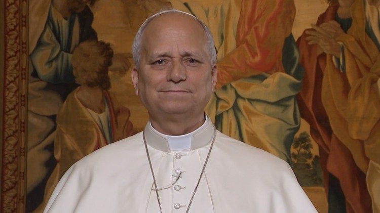 paus-tegen-west-afrikaanse-jongeren:-getuig-van-vrede,-liefde-temidden-van-conflicten