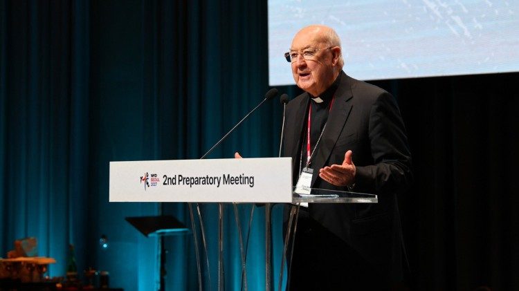 cardinal-farrell:-rekindling-hope-in-a-young-person-takes-humanity-a-step-forward