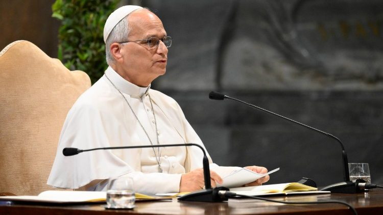 paus-roept-de-aartsdiocese-rome-op-tot-pastorale-evaluatie:-‘doe-minder-en-doe-het-beter