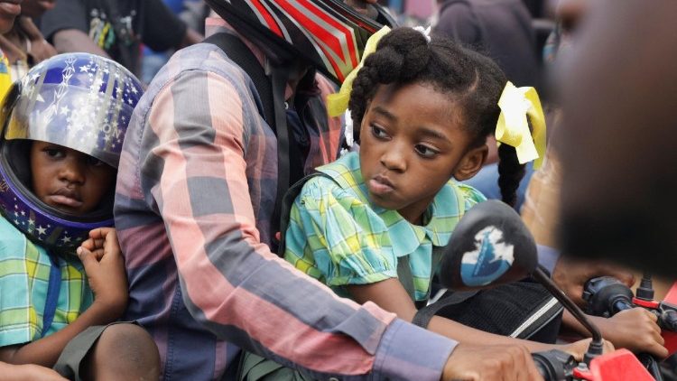 haiti:-meer-dan-250.000-kinderen-gevangen-in-de-greep-van-honger
