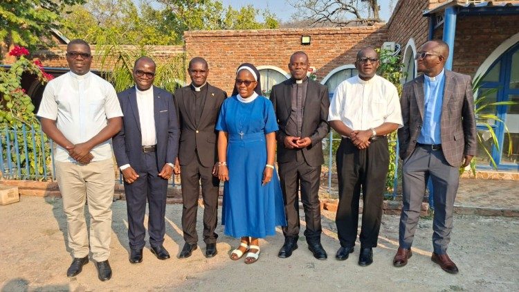 regionale-pms-diocesane-directeuren-ontmoeten-elkaar-voor-een-vormingscursus-in-zimbabwe