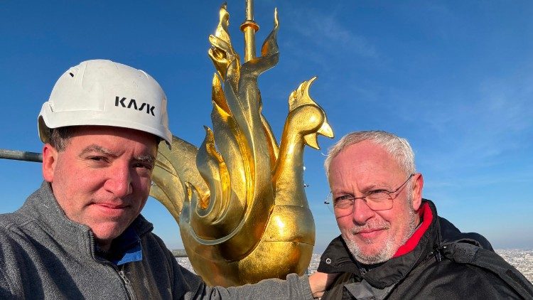 binnen-de-restauratie-van-notre-dame:-een-arbeid-van-liefde-en-geloof