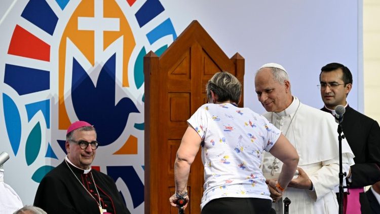 christenen-zijn-metgezellen-op-reis-voor-de-gewonden-en-de-eenzamen