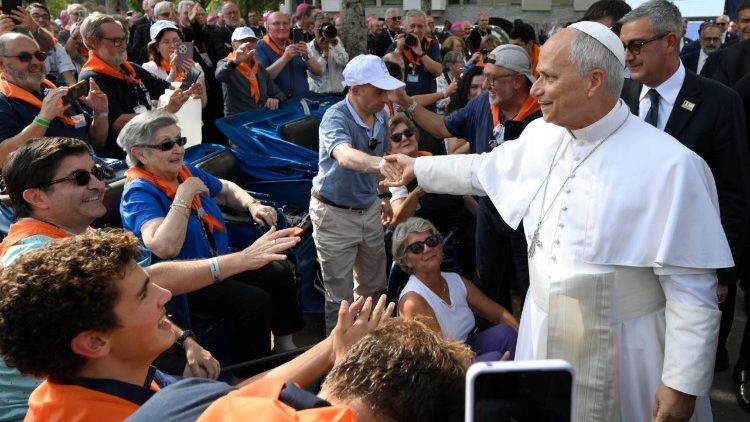 paus-in-lourdes:-‘geneeskunde-mag-nooit-de-dienaar-zijn-van-geprogrammeerde-dood