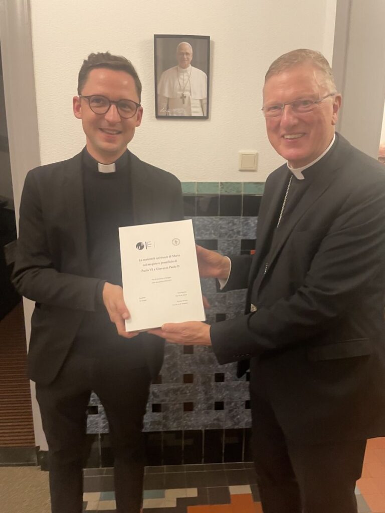 priester-majiec-gradzki-promoveert-in-mariologie