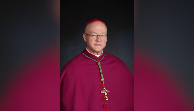 milwaukee-archbishop-grob-issues-‘public-apology’-over-white-house-meeting
